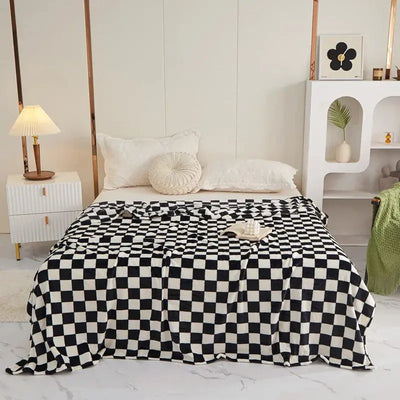 New Ins Checkerboard Blanket Classic Plaid Sofa Blanket Spring and Summer Air Conditioning Blanket Office Nap Shawl Cushion Product variant