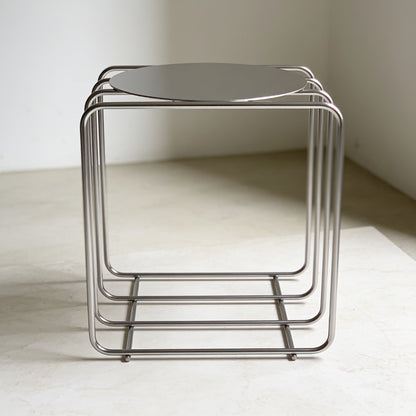 Minimalist Iron Art Side Table — Silver